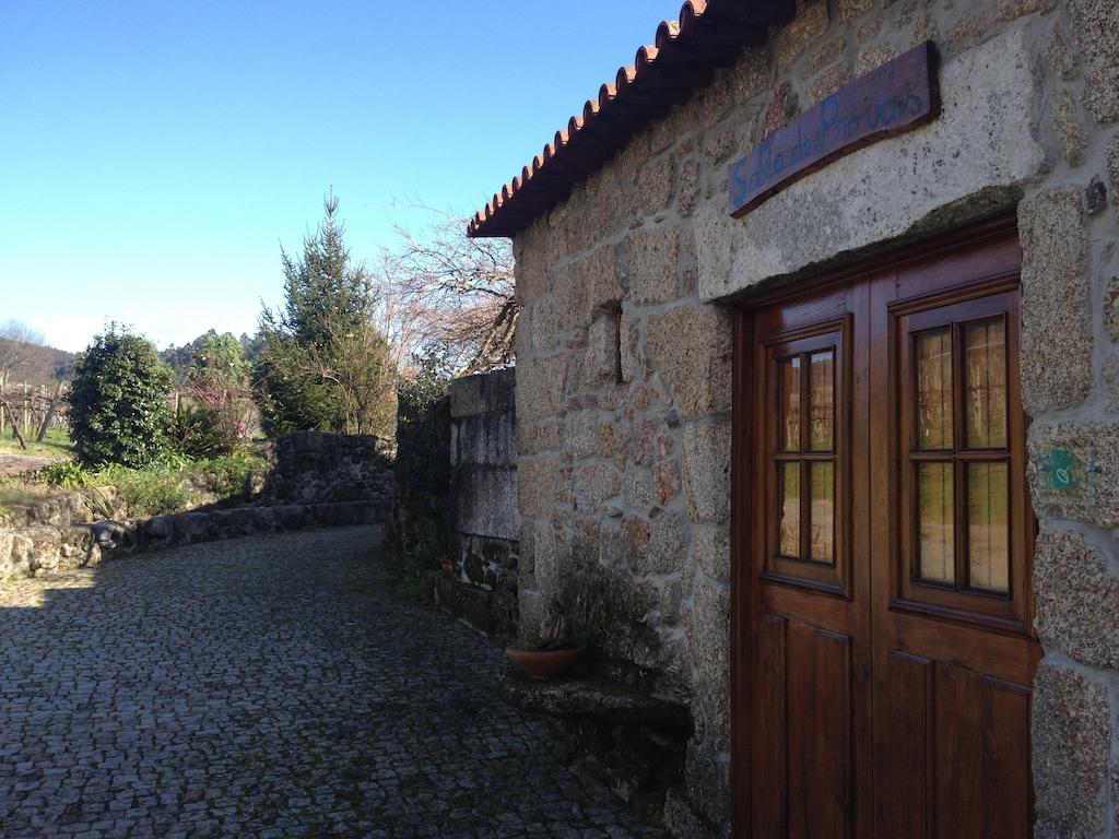 Quinta De Lourosa Guest House โลซาดา ภายนอก รูปภาพ